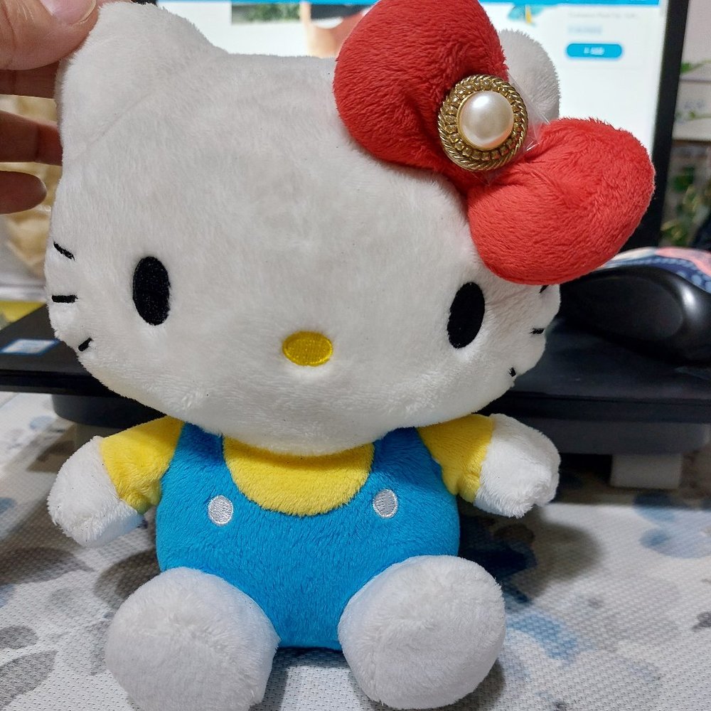 Beautiful Cute Hello Kitty In Blue Overalls Plush Toy